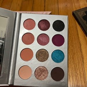 Boxycharm eye shadow palette - makeup